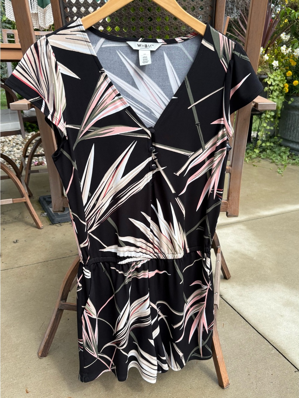 White House Black Market Black Tropical-Print V-Neck Short Sleeve Romper-size XS